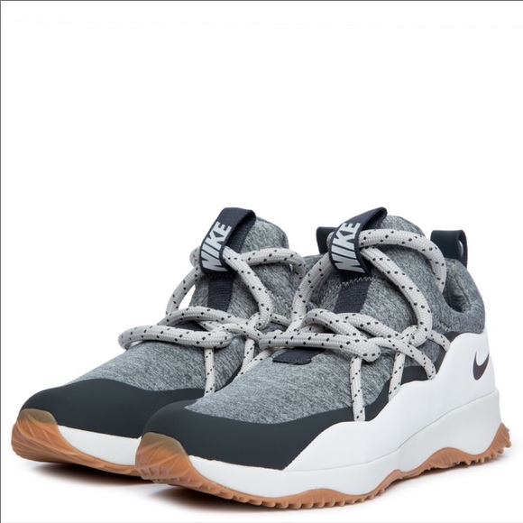 nike city loop sneaker